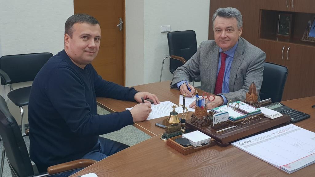 Підписання угоди з найбільшим виробником міських автобусів в Україні